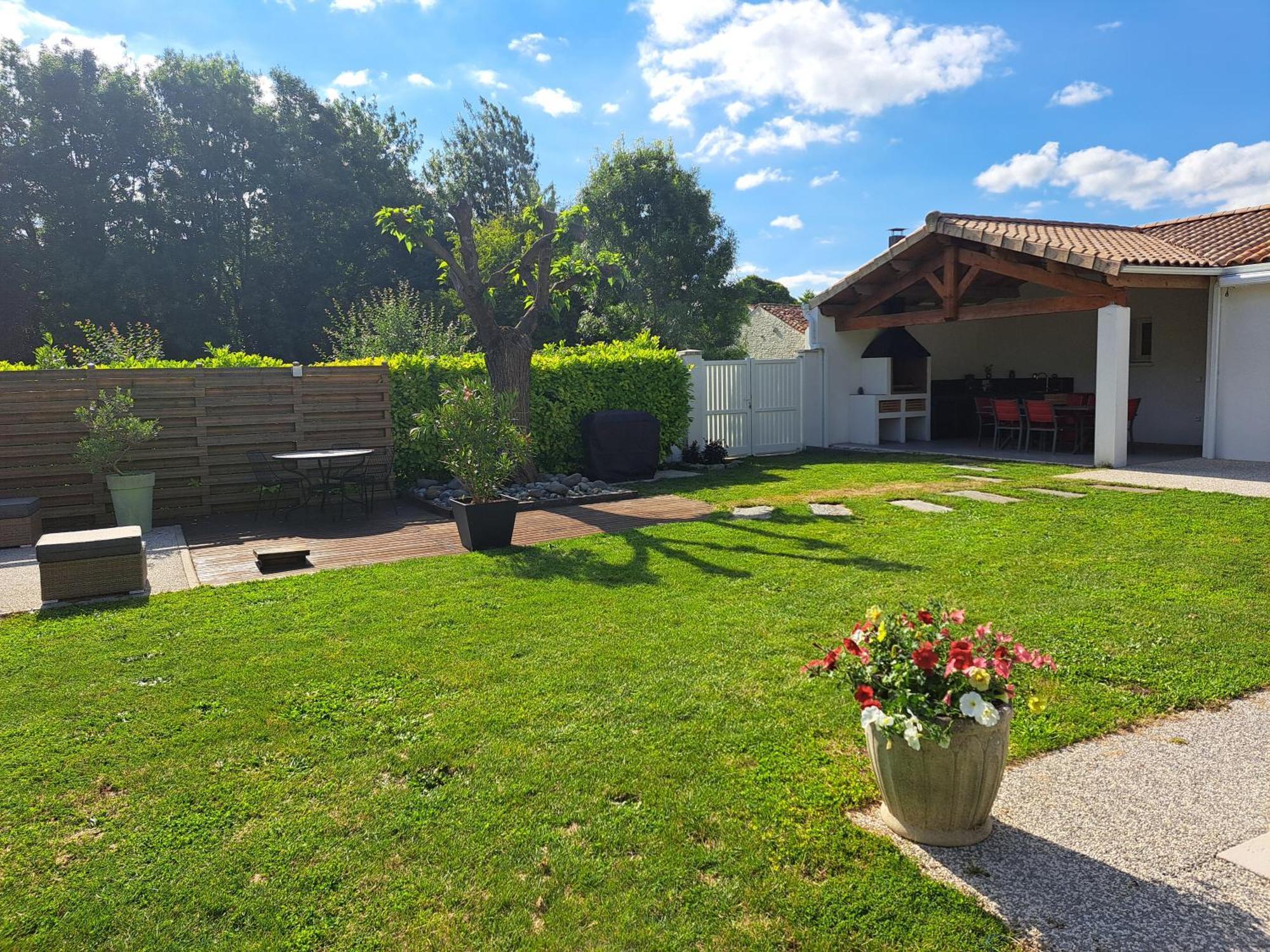 Chambre D Hote La Riviere 45M2 Jardin Et Piscine Aigrefeuille-d'Aunis Экстерьер фото